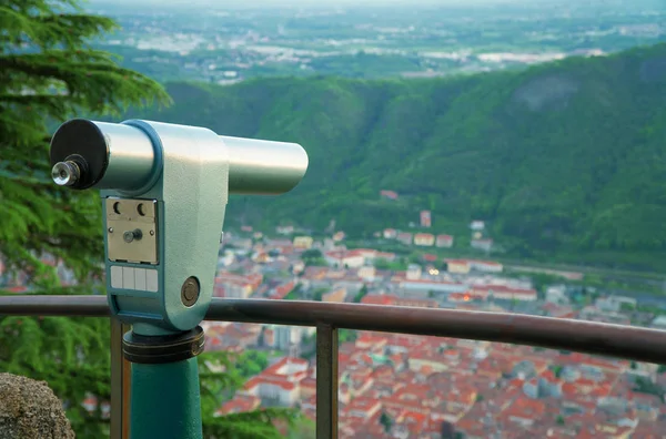 Prachtig uitzicht op de stad Como vanuit Brunate Mountain. — Stockfoto