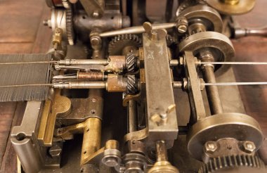 Dokuma için eski saz bağlama makinesi.