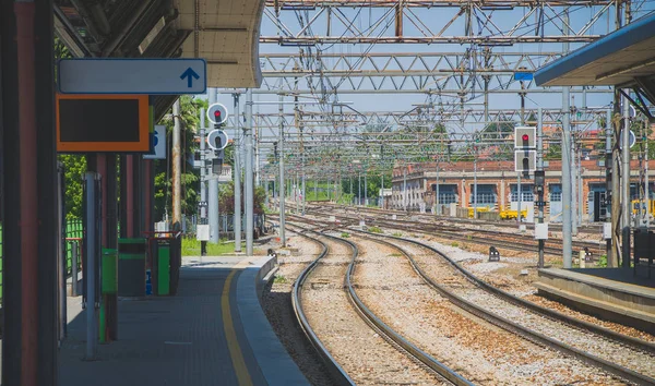 Old railroad station in Northern Italy. — Stock Photo, Image