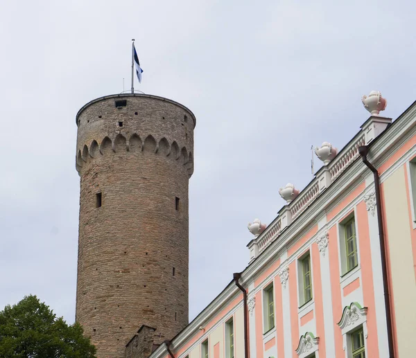 Parlamentsgebäude Estlands. toompea castle. — Stockfoto
