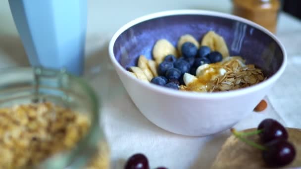 Petit Déjeuner Sain Avec Baies Yaourts Flocons Avoine — Video