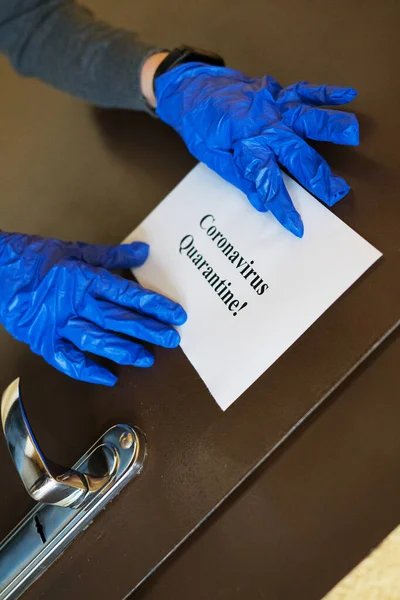 Coronavirus Quarantine Sign Apartment Door — Stock Photo, Image