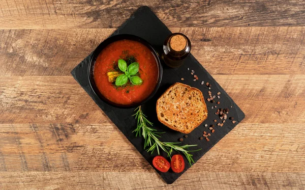 Tradycyjna Zimna Hiszpańska Zupa Pomidorowa Gazpacho — Zdjęcie stockowe