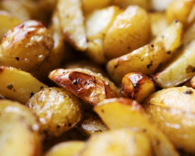 Fırında pişmiş patates..