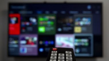 Smart TV 'de uzaktan kontrol noktası.