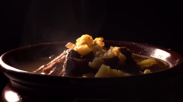 Sopa Com Carne Batatas Cevada Pérola Cogumelos Porcini — Vídeo de Stock