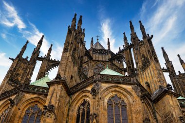 Prag Kalesindeki Gotik Aziz Vitus Katedrali.