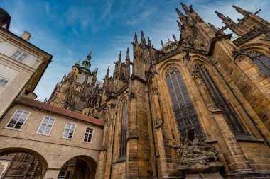 Prag Kalesindeki Gotik Aziz Vitus Katedrali.
