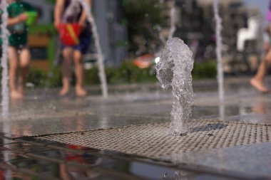 modern yaşamın büyük bir dünyada - çeşme şehir