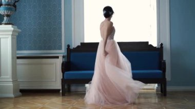 Güzellik slowmotion - güzel gelin gelinlikle dönüyor