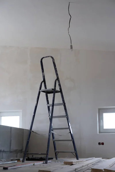 Vista general de la reparación en el apartamento —  Fotos de Stock