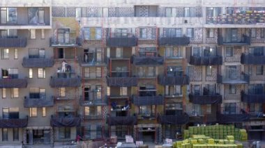 Şehirdeki bir yerleşim bölgesinin İnşaat alanının genel görünümü