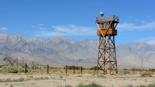 Aufnahme Eines Wachturms Gefangenenlager Manzanar Kalifornien — Stockvideo