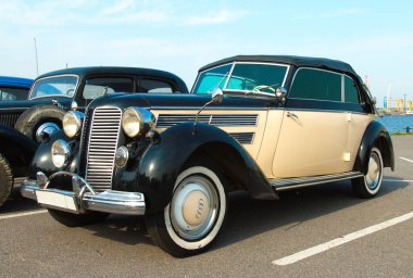 Rusya, St. Petersburg, 8 Eylül 2018: Vintage Almanya araba Audi 920 Cabrio 1939 Retro teknikleri Fortuna Festivali '. 