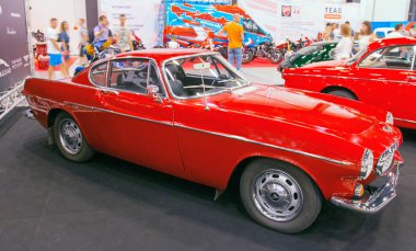 Efsanevi İsveç spor otomobilvolvo P1800.