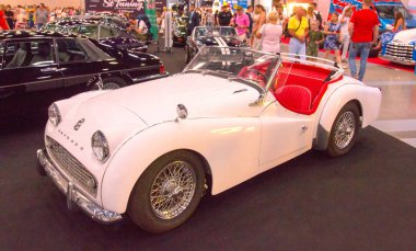 Efsanevi İngiliz klasik araba 1960'larda Triumph Tr3a.