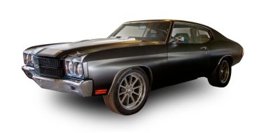1970 model klasik Amerikan kaslı arabası Chevrolet Chevelle SS beyaz arka planda izole edildi. Ön Görünüm.