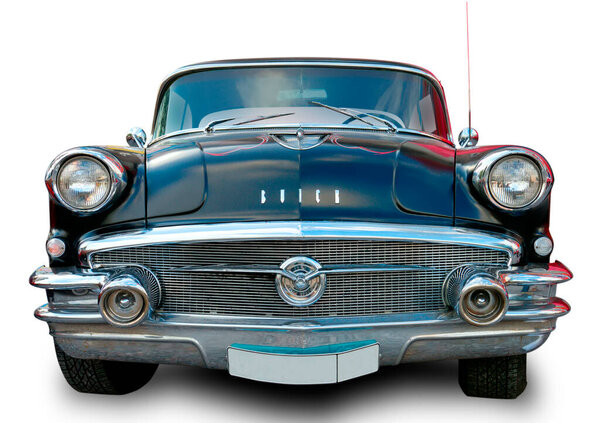 Классический американский винтажный автомобиль Buick Special 1956 года изолирован на белом фоне. Вид спереди.