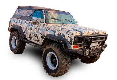 Amerikan SUV arabası Chevrolet K5 Blazer beyaz arka planda izole edildi.