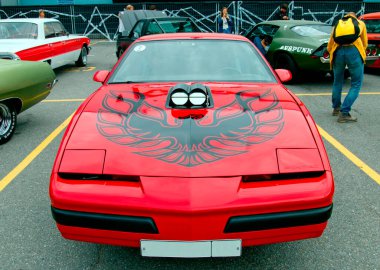 Orijinal Meet Show 'da klasik Amerikan Kas Arabası Ponitiac Firebird üçüncü nesil. Rusya, St. Petersburg, 5 Eylül 2020.