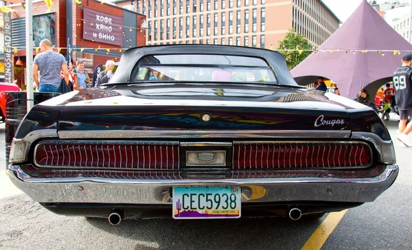 Classical American Mercury Cougar Xr7 Convertible 1967 Original Meet Show —  Fotos de Stock