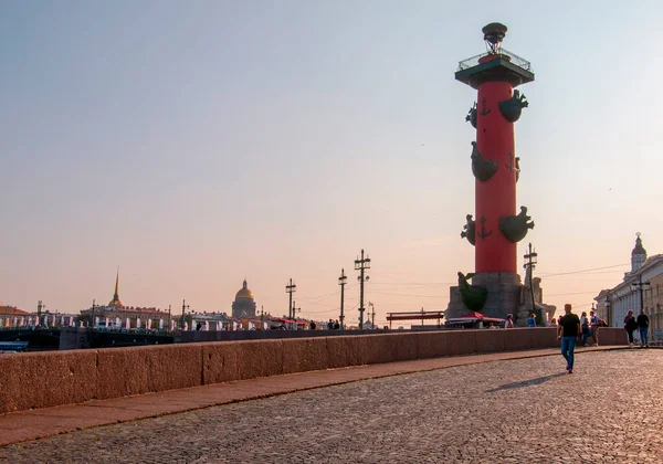 Columna Rostral San Petersburgo Rusia Buenas Noches —  Fotos de Stock