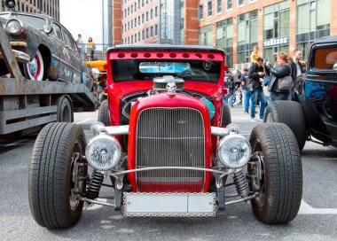 Orijinal Meet Show 'da klasik Amerikan Horsepower Red Hot Rod. Rusya, St. Petersburg, 5 Eylül 2020. 