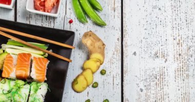  Çeşitli tür hareket etkisi ile Asya yemekleri.