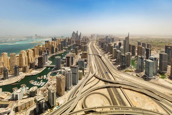 Luchtfoto Van Dubai Marina Centrum Panoramisch Uitzicht Vanuit Vliegtuig Raam — Stockfoto