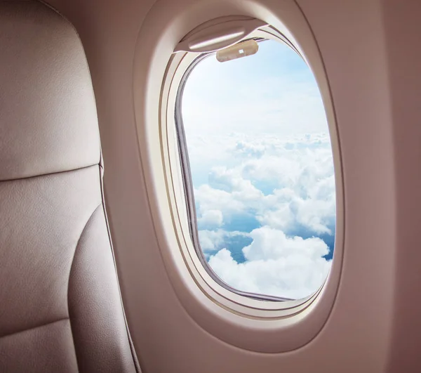 Interior Del Avión Con Vista Ventana Nubes Concepto Viaje Transporte — Foto de Stock