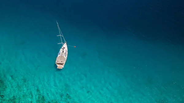 Velero Aguas Abiertas Vista Aérea Estilo Vida Activo Transporte Acuático — Foto de Stock