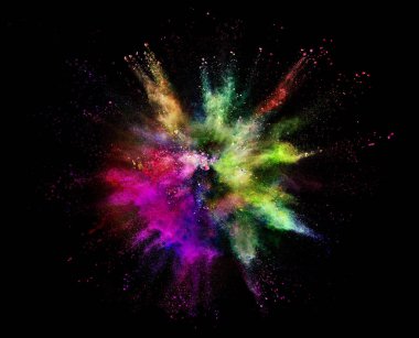 Renkli toz siyah arka plan üzerine izole patlama. Arka plan renkli soyut