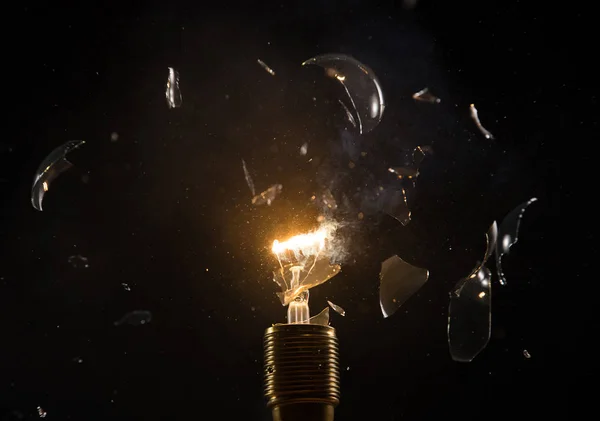 Freeze Motion Old Light Bulb Explosion Black Backround Concept New — Stock Photo, Image