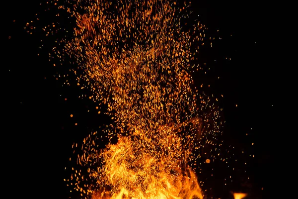 Fuoco Scintille Particelle Con Fiamme Isolate Sfondo Nero Risoluzione Molto — Foto Stock