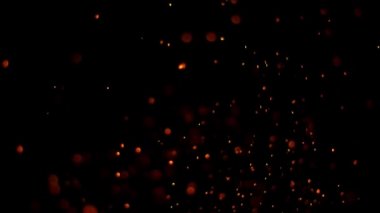 Siyah arka planda izole edilmiş çok yavaş ateş kıvılcımları. Yüksek hızlı kamera, 1000 fps.