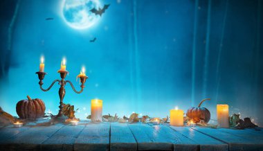 Korkunç korku Cadılar Bayramı arka plan boş ahşap plakalar, ürün yerleştirme için ideal ile