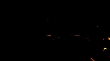 Süper ağır çekim çalışma kaynakçı atölyede, 1000 fps yüksek hızda sinema kameraya çekildi.