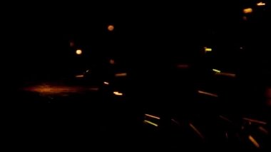 Süper ağır çekim çalışma kaynakçı atölyede, 1000 fps yüksek hızda sinema kameraya çekildi.
