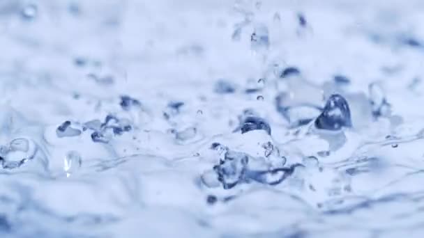 Σούπερ Αργή Κίνηση Του Πιτσιλίσματος Σταγόνες Νερού Γυρίστηκε Μακροσκοπικό Φακό — Αρχείο Βίντεο