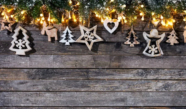 クリスマス木製装飾と素朴な背景 本文の空きスペース お祝いや装飾デザイン — ストック写真
