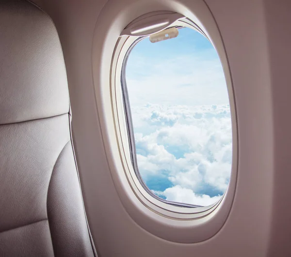 Interior Del Avión Con Vista Ventana Nubes Concepto Viaje Transporte — Foto de Stock