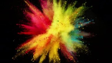 Süper ağır çekim siyah arka plan üzerine izole renkli toz patlaması. Yüksek hız sinema kamerası, 1000 fps üzerinde filme.