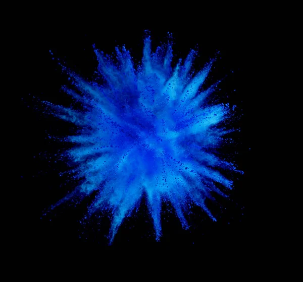 Explosion von blauem Pulver auf schwarzem Hintergrund — Stockfoto