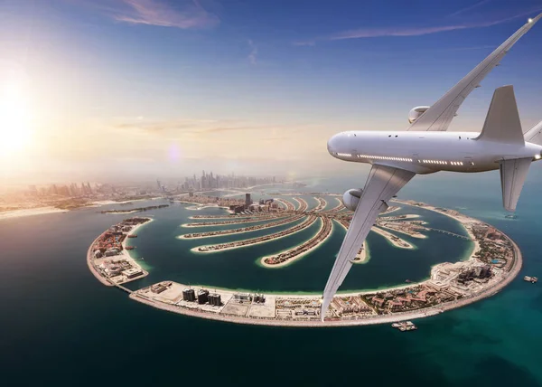 Avión jet comercial volando sobre la ciudad de Dubai . — Foto de Stock