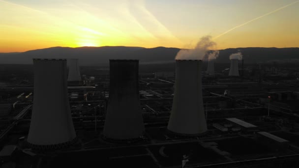 Vista Aérea Fábricas Químicas Atardecer Centrales Energía Fábricas Químicas Concepto — Vídeos de Stock