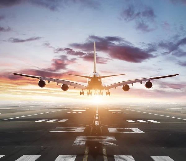 Huge two storeys commercial jetliner taking of runway — Stock Photo, Image