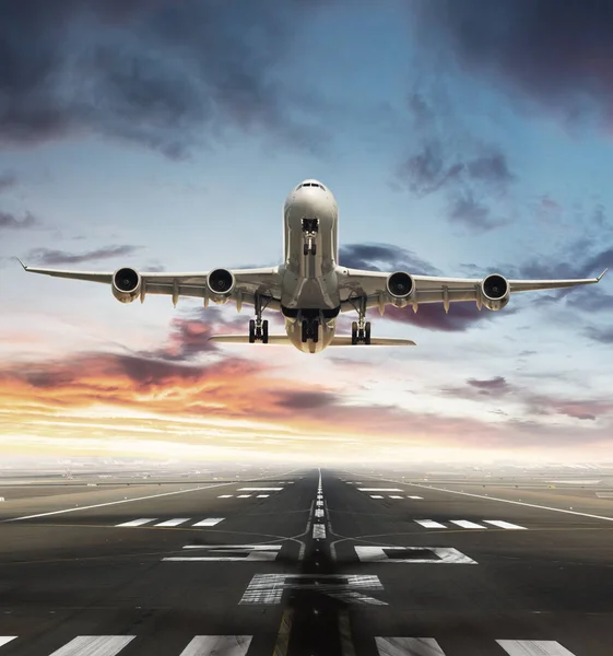Huge two storeys commercial jetliner taking of runway — Stock Photo, Image