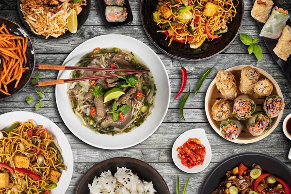다양한 아시아 음식의 탑 뷰 구성 — 스톡 사진