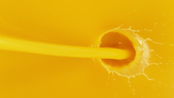 Super Slow Motion Versare Succo Arancia Girato Cinepresa Alta Velocità — Video Stock