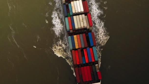 Büyük Konteyner Kargo Gemisinin Havadan Görünümü — Stok video